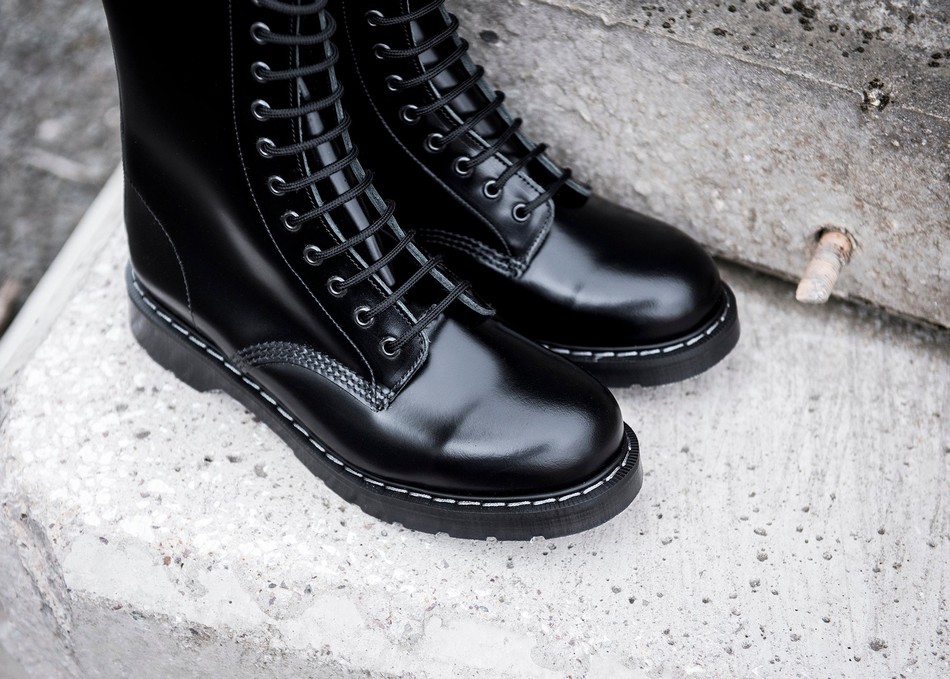 Men Solovair Hi-Shine 11 Eye Derby Boots Black | S11-981-BK-G-035