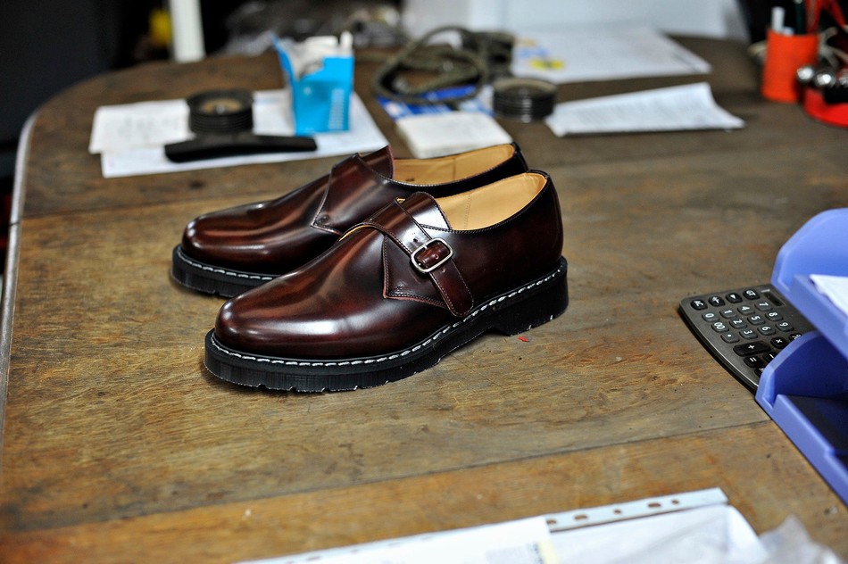 Men Solovair Rub-Off Single Buckle Monk Shoes Burgundy | S0-060-BUR-G-035