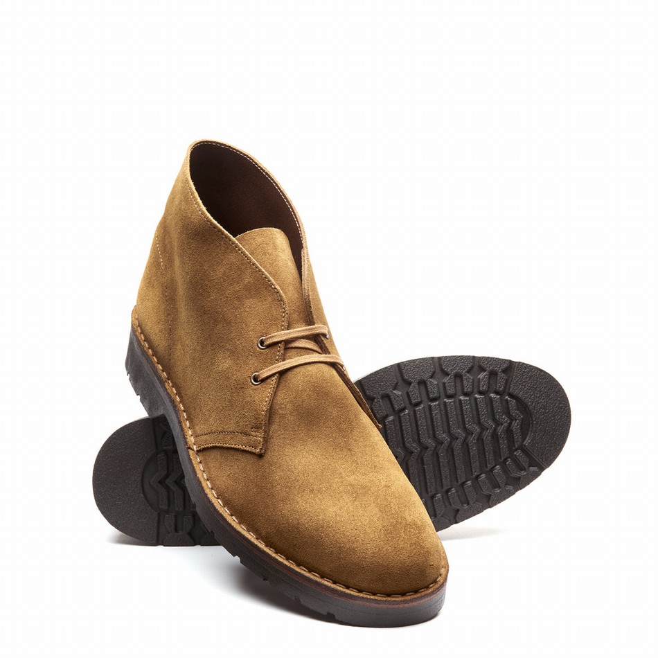 Men Solovair Suede Chukka Boots Brown | 103-374-060