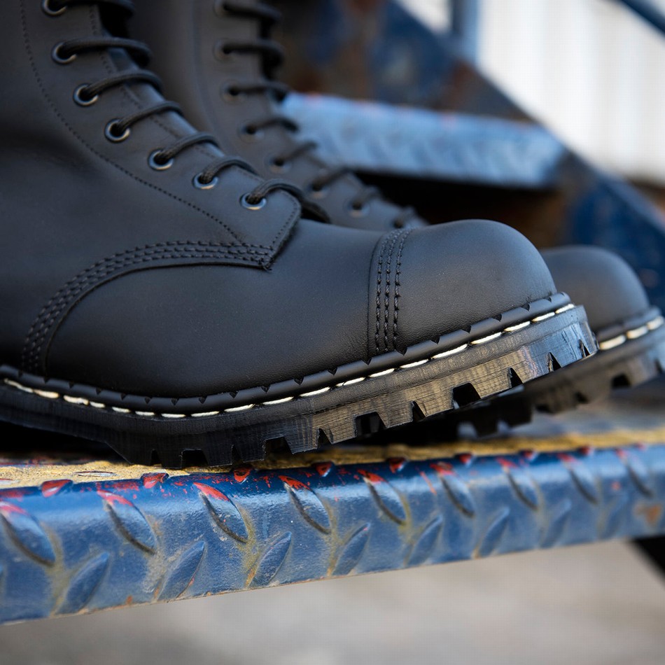 Women Solovair Greasy 10 Eye Steel Toe Capped Derby Boots Black | GF10-1980-BG-040