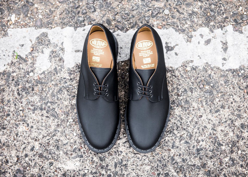 Women Solovair Greasy Gibson Shoes Black | S3-995-BG-G-030