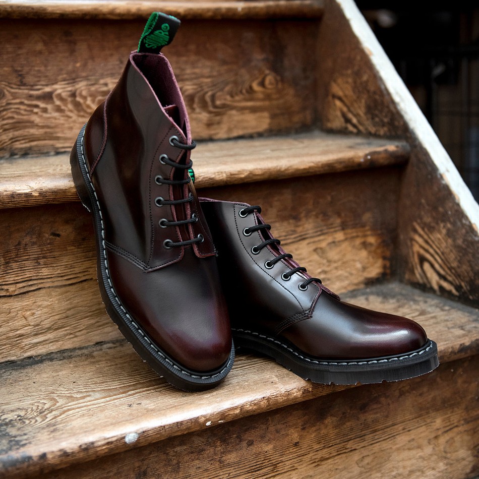 Women Solovair Rub-Off 6 Eye Astronaut Boots Burgundy | S6-969-BUR-G-030