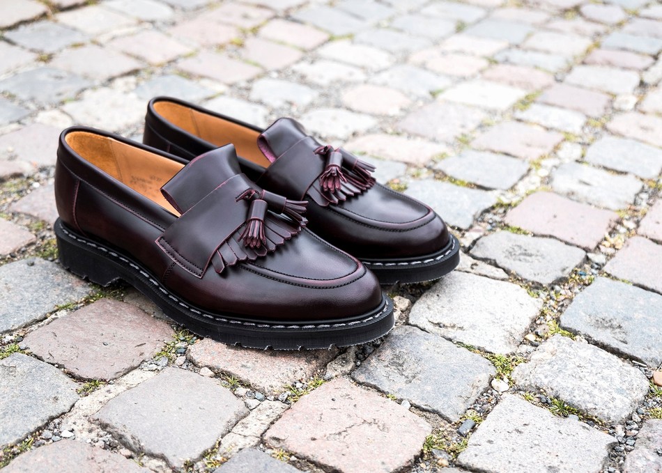 Women Solovair Rub-Off Tassel Loafers Burgundy | S0-1022-BUR-G-030